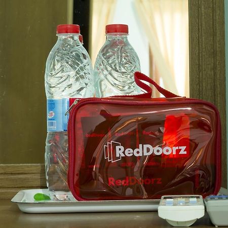 Reddoorz Near Cilandak Town Square Hotel Jakarta Buitenkant foto